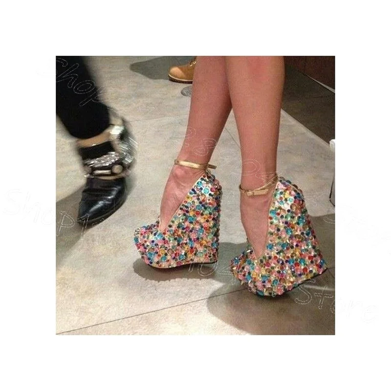 

Красочные туфли-лодочки на танкетке с кристаллами и платформой, женская обувь с пряжкой и ремешком, новая вечерние банкетная обувь с круглым носком, 2026 Zapatos Para Mujere