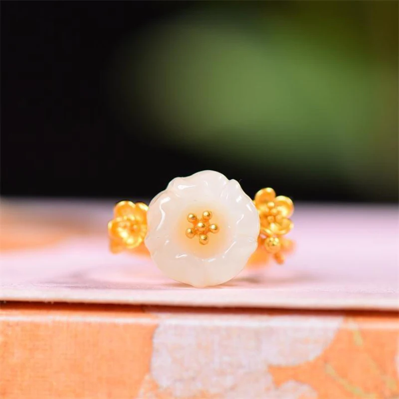 Elegant vintage natural Hotan Jade white flower rings for women classic ancient gold craft new in banquet party ring jewelry