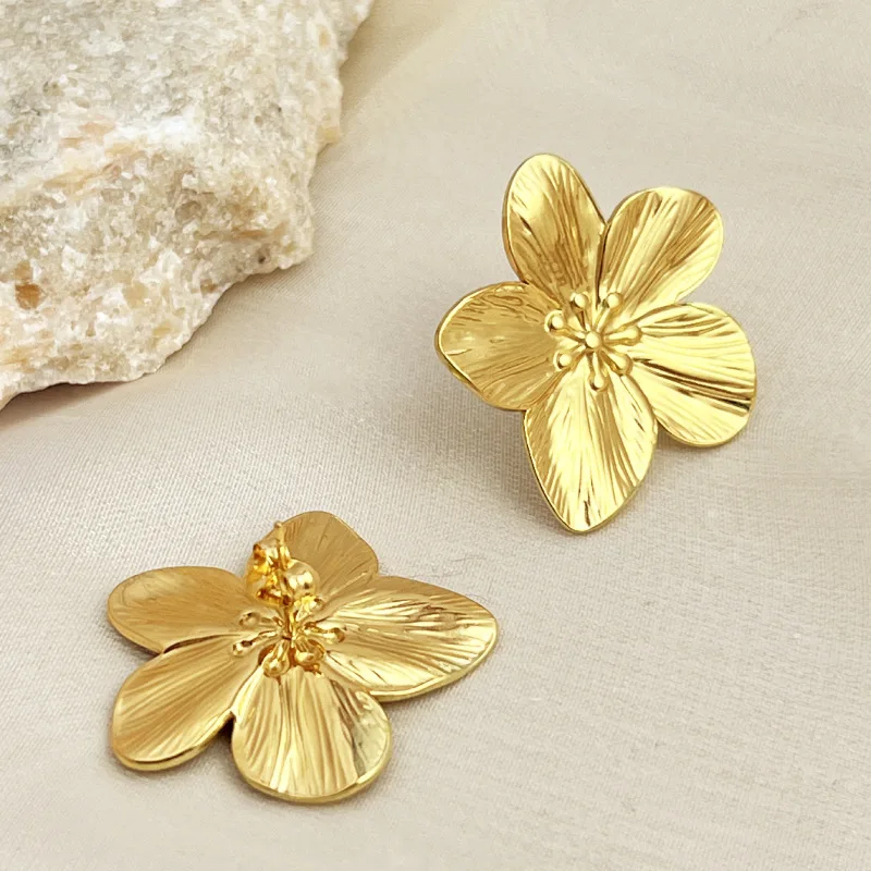 Fashion Flower Design Jewelry Earrings for Women Stainless Steel Material 18k Gold Plated Waterproof Ear Studs