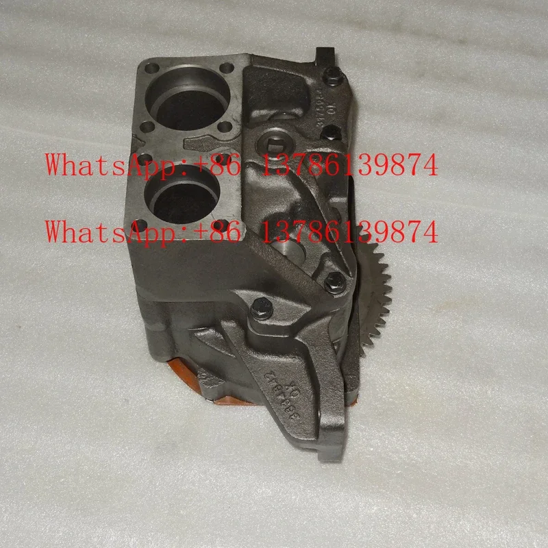 

. KTA50 Engine Oil Pump Construction Machinery Parts