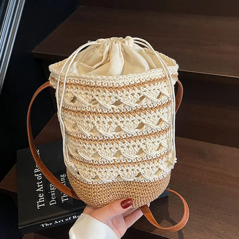 

2025 Boho Crochet Bucket Bag Summer Bohemian Crossbody Purse Casual Artistic Woven Handbag for Women Stylish Versatile