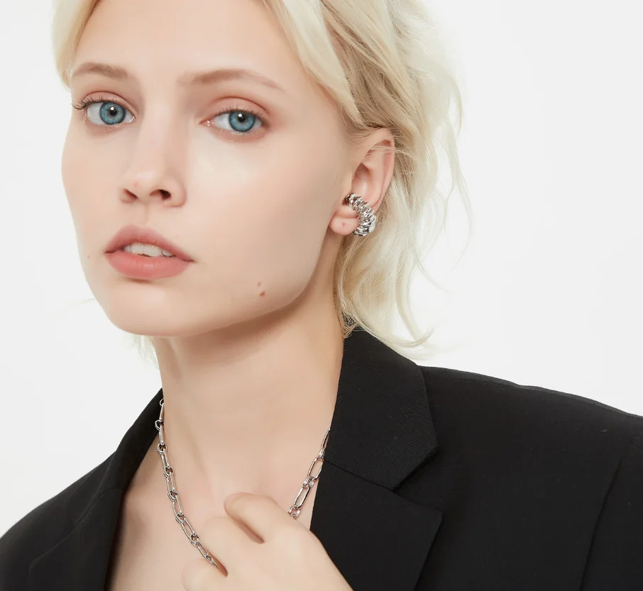 2022 new trend Copper plated Single ear bone clip simple hanging Earrings for women Fashion Jewelry