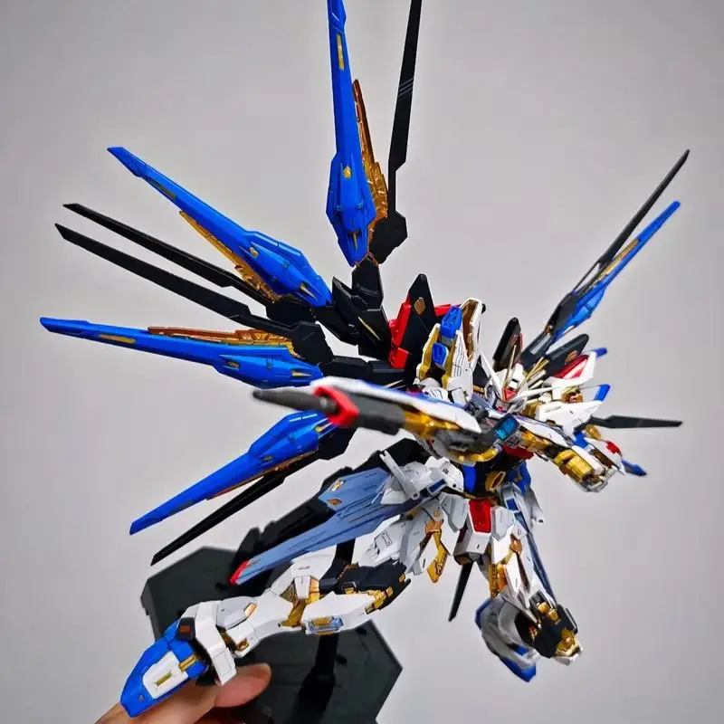 Novo modelo changlong 7701 mgex Zgmf-X20a greve liberdade kits de esqueleto de plástico anime figura de ação robô modelo de plástico presentes brinquedos