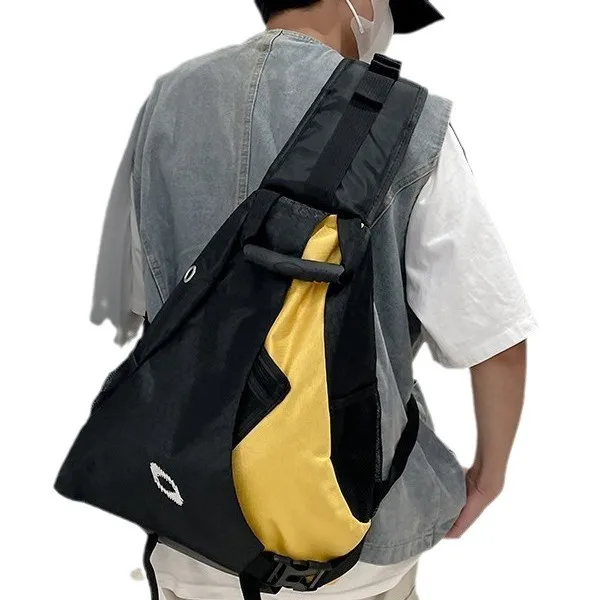 Large capacity chest bag, large capacity side back crossbody bags multiple pockets, suitable for outdoor sports, travel and cycl