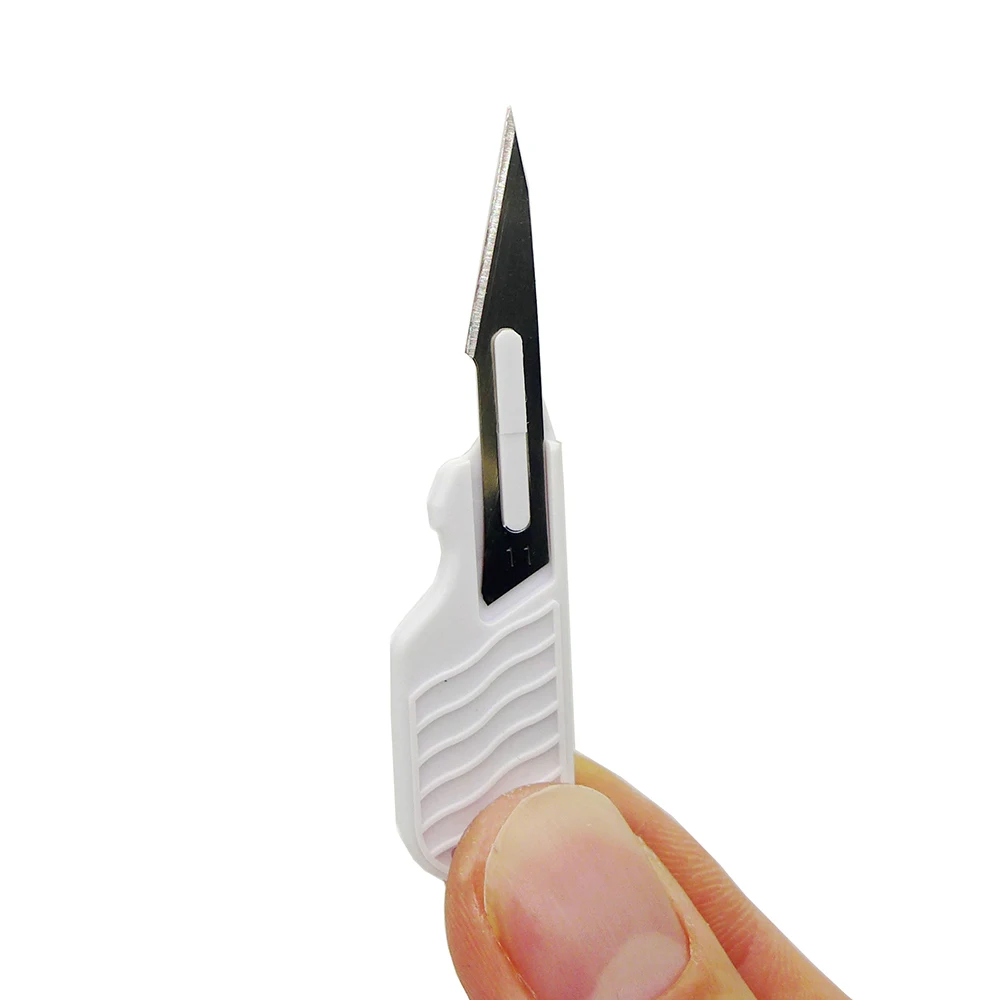 Short Handle Surgical Knife 11 Pointed Plastic Knife Portable Mini Cutting Knife for Carving and Opening Express Boxes or Gifts