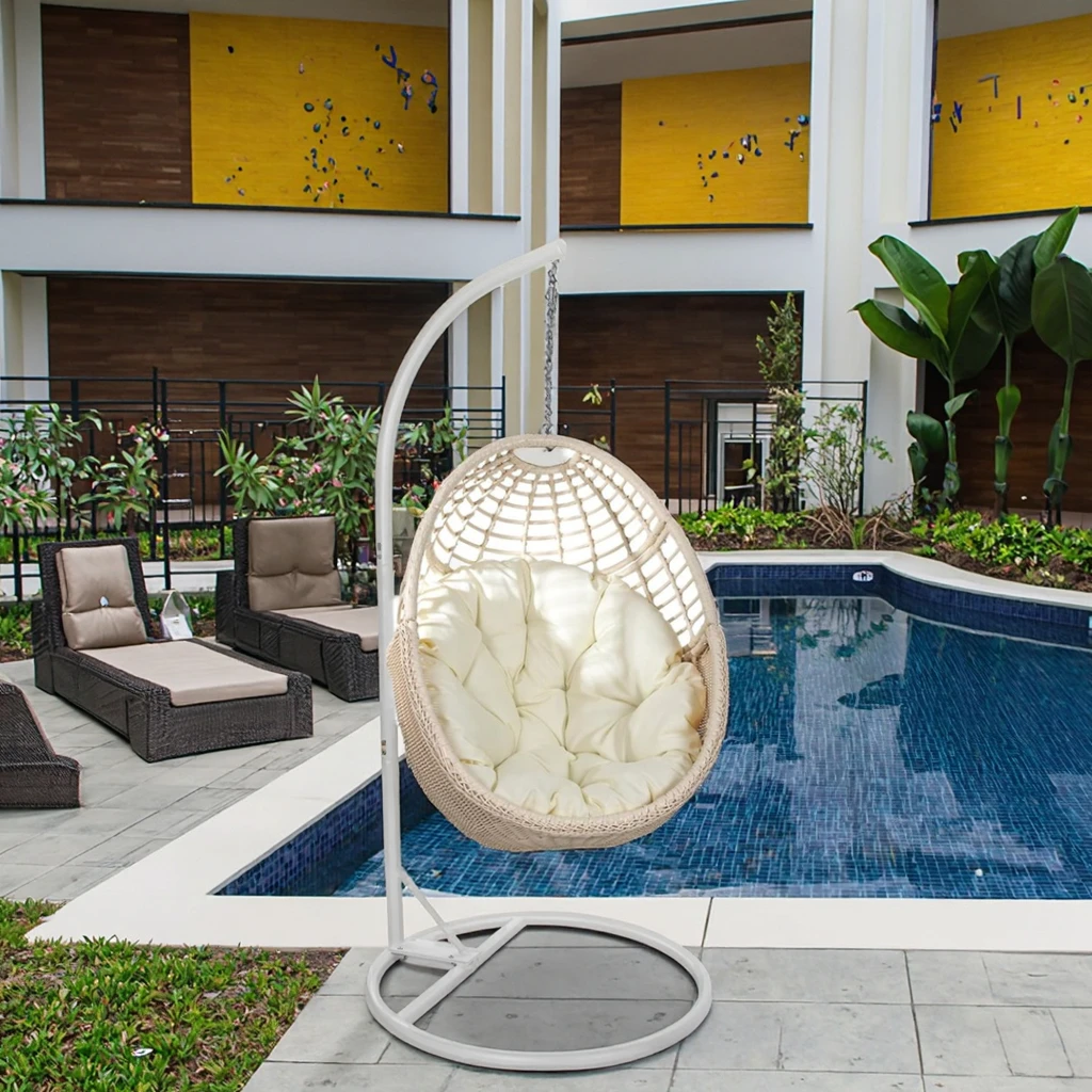 البيج في الهواء الطلق الروطان الخوص فناء سوينغ كرسي إطار معدني وسادة مقاومة للأشعة فوق البنفسجية معلقة البيض كرسي الوقوف للفناء الداخلي