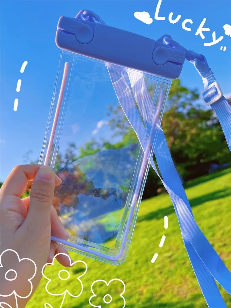 

Водонепроницаемая плавающая сумка для мобильного телефона с сенсорным экраном для активного отдыха, например, для рафтинга и дайвинга, также подходит для термических видов спорта.