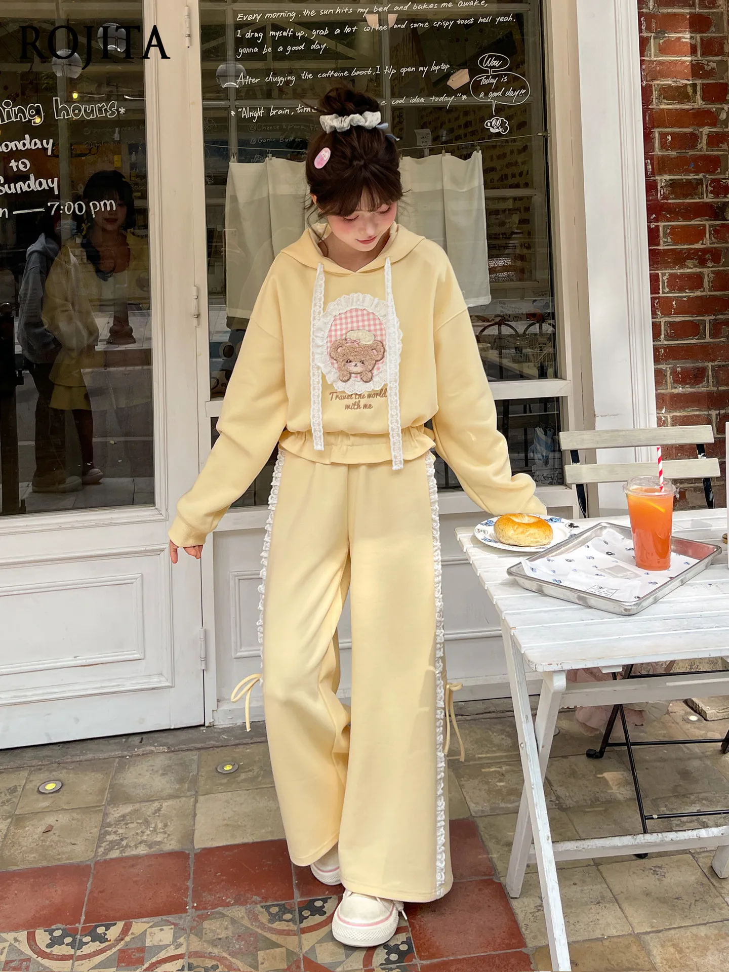 

Kawaii Lace Trim Cropped Sweatshirt Women's New Bear Embroidered Design Loose Top Spring Weet Yellow Bear Embroidery Hoodie