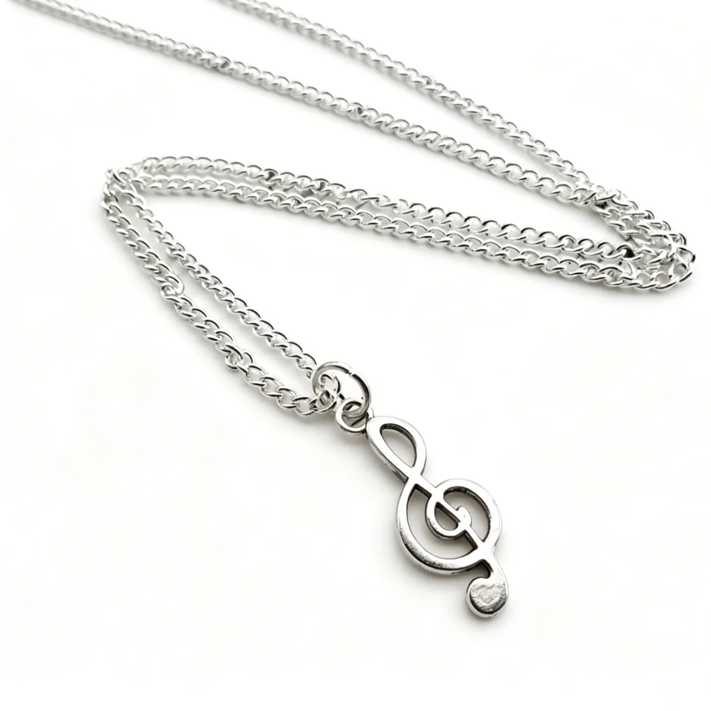Music Note Treble Clef Necklace, Musical Symbol Alloy Charm Pendant, Fashion Jewelry Gift for Singers, Musicians and Music Enthu