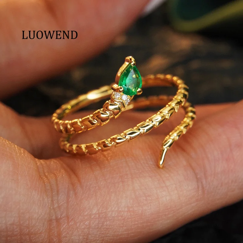 

LUOWEND 100% 18K Yellow Gold Rings Fashion Snake Shape Real Natural Diamond Natural Emerald Ring for Women High Party Jewelry