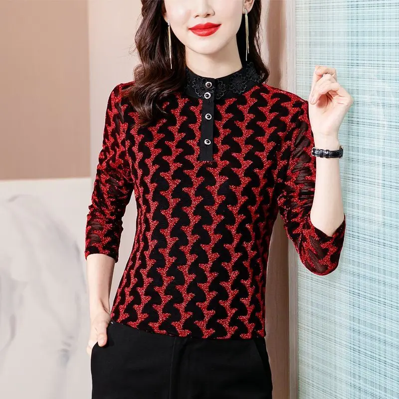 Lace Undershirt for Women in Autumn Fashion and Stylish Suitable for Middle-aged Mothers with Long Sleeved Tops Worn Externally