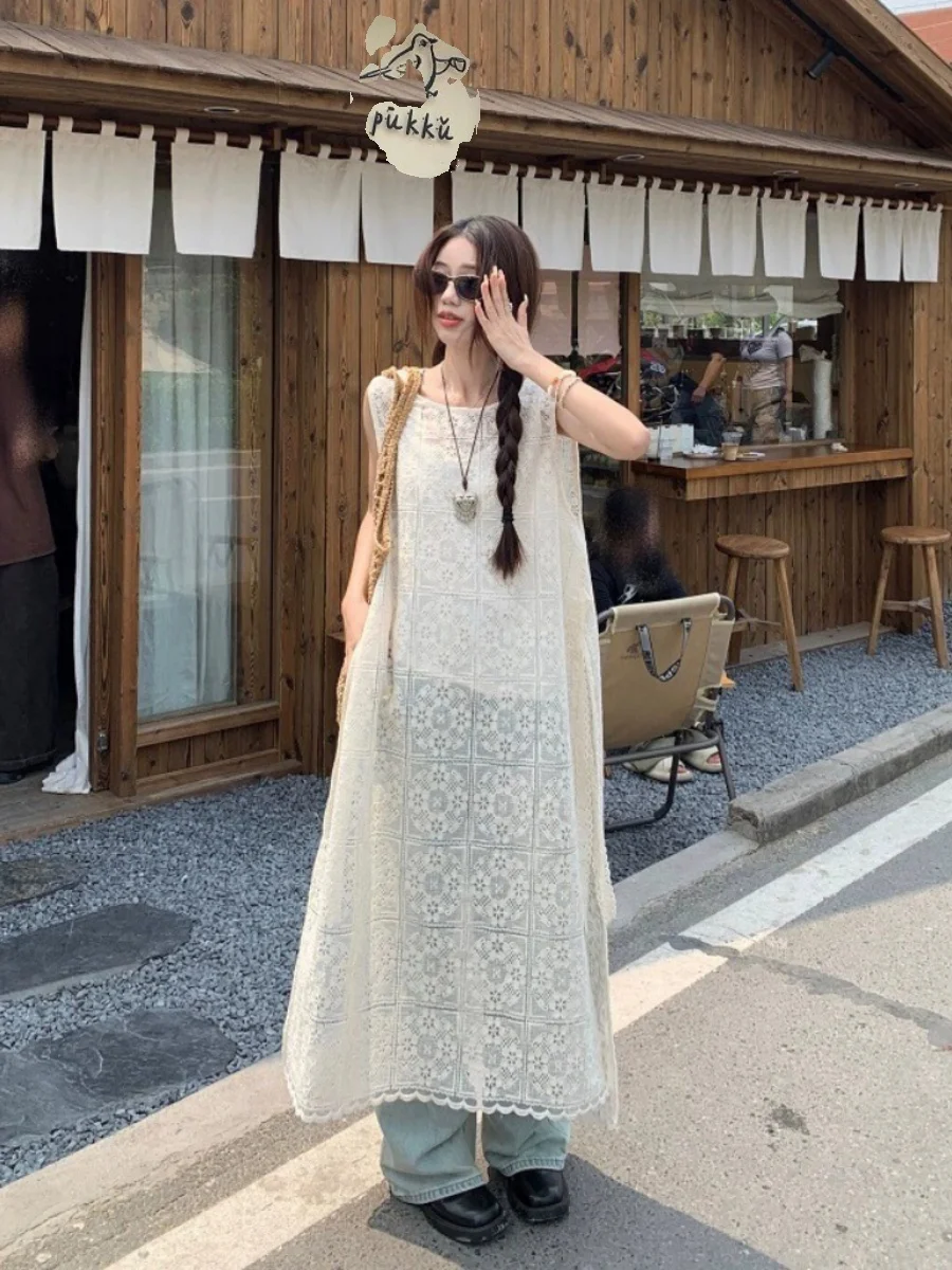 Vestido F de Verão 2024 Novo Estilo com Detalhes Vazados, Alças, Laço Borboleta, Sem Mangas, Saia Csete, Camada de ...