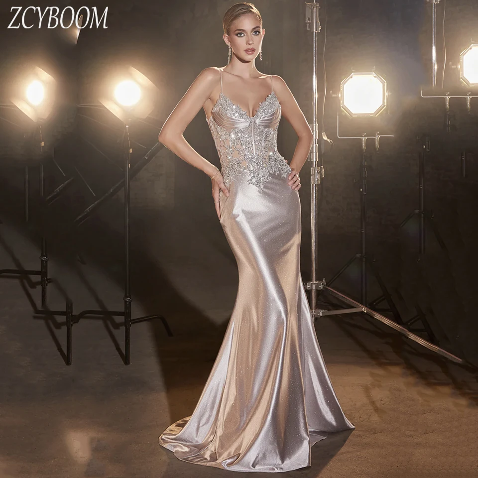 Abito da sera senza schienale con applicazioni di paillettes con scollo a V e cinturino per spaghetti affascinante personalizzato 2025 Abito da ballo con cerniera lungo fino al pavimento a sirena