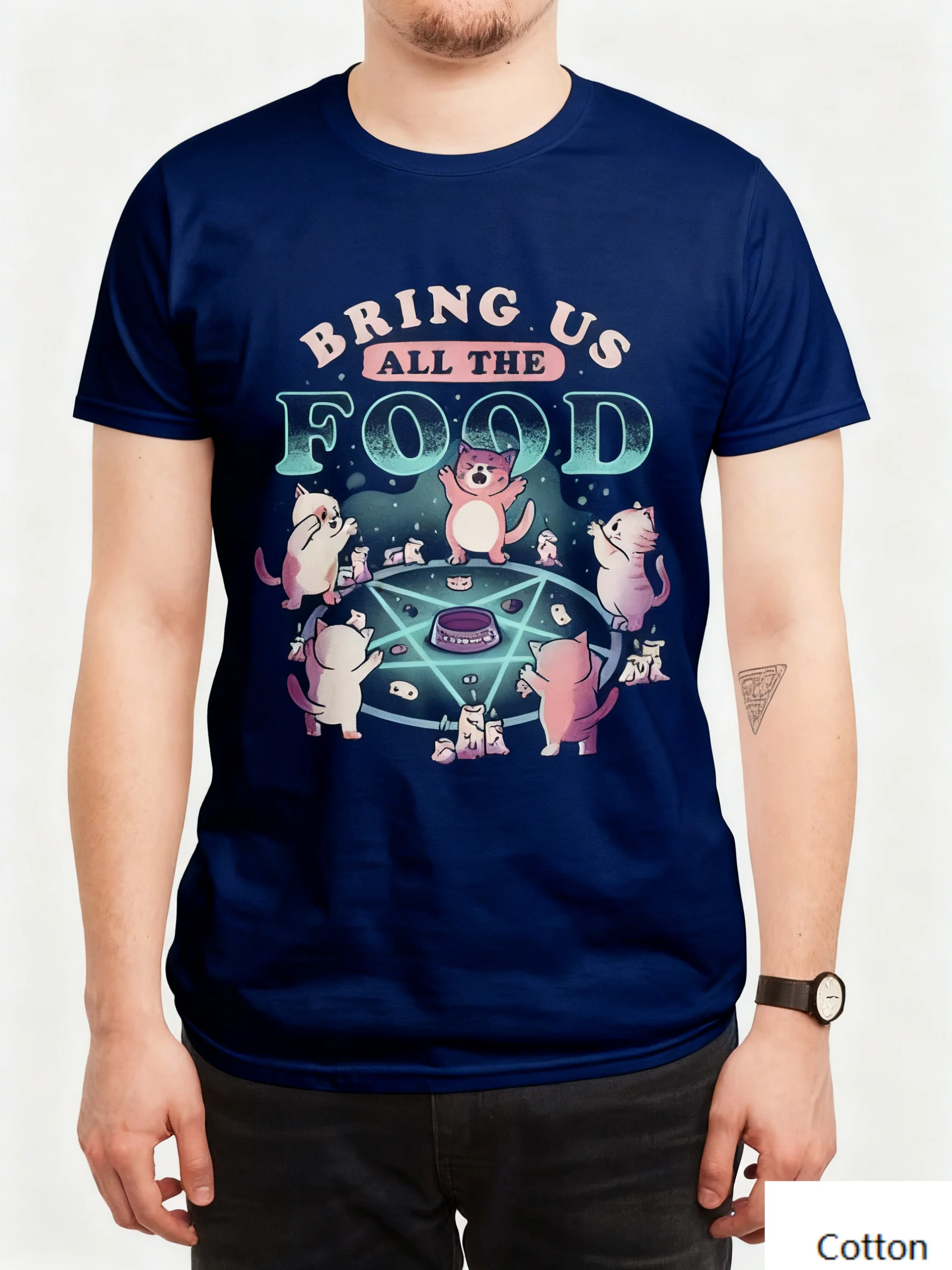 Хлопковая футболка с круглым вырезом Creative Cat «Humorous Food Ritual» с ярким дефектом кошек, пентаграмма