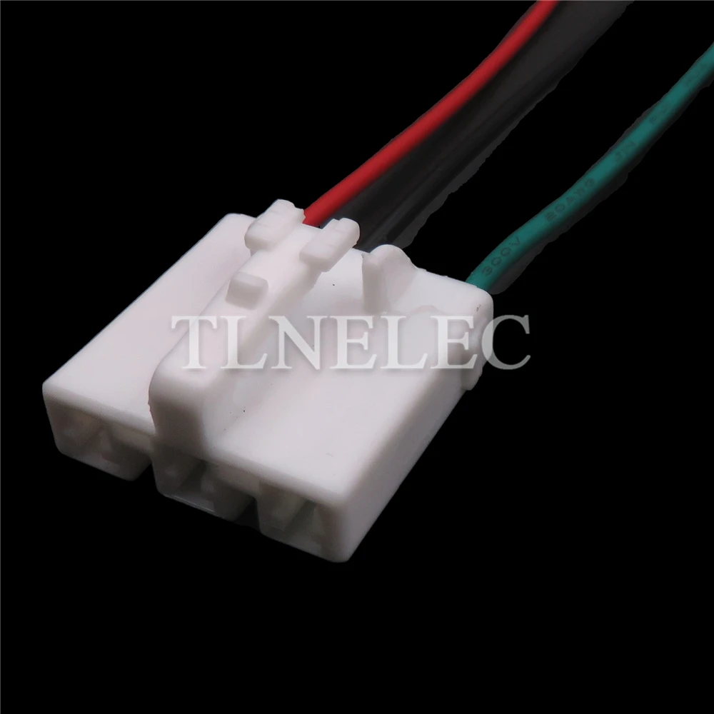 Cavo elettrico automatico a 3 Pin con alloggiamento in plastica connettore non sigillato con cavi prese per cavi per Auto 7283-1132