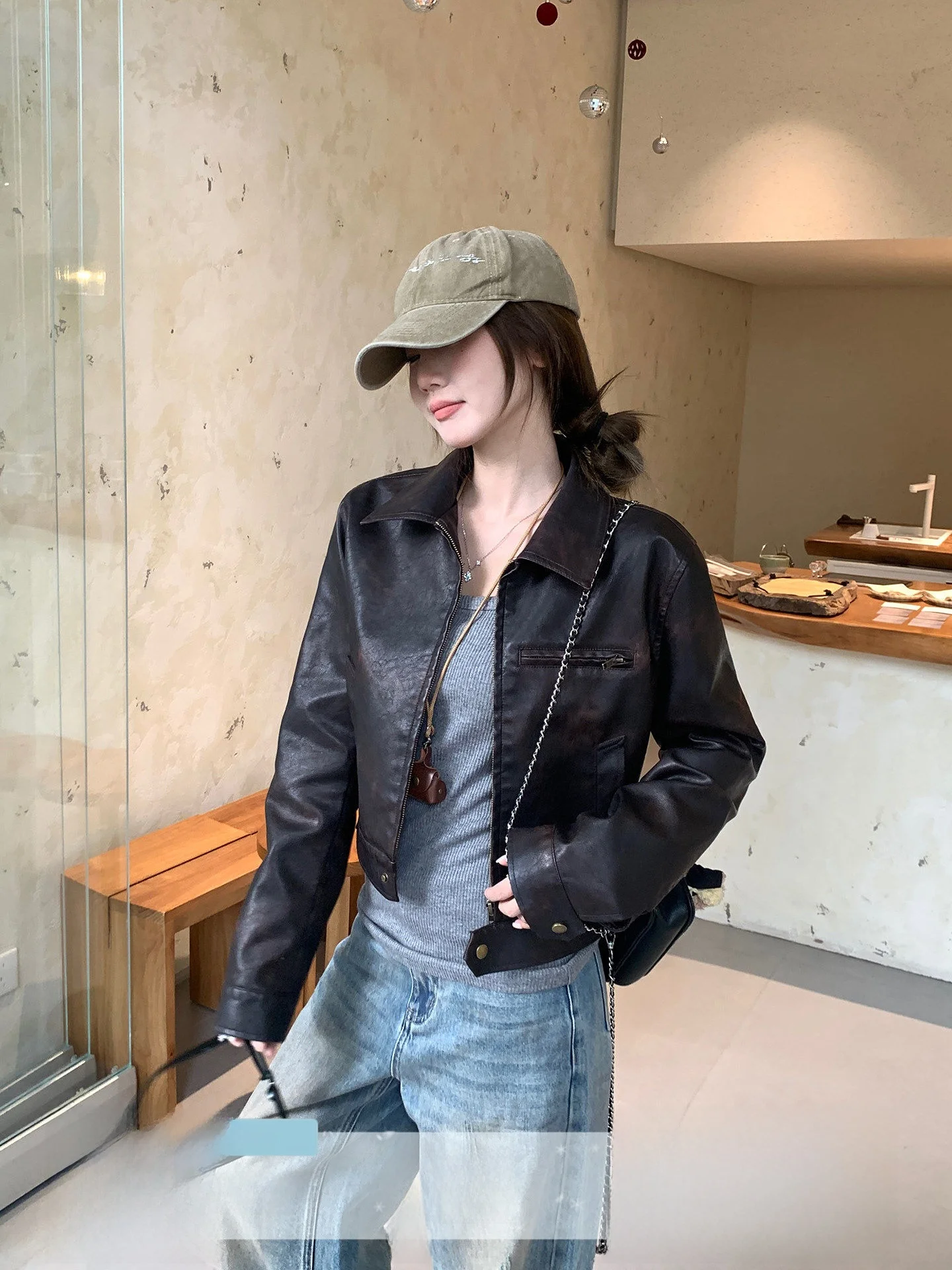 

Slim Fit ort Leather Jaet Women's Sli Biker Sle Zipper ket PU Material Early Spring Faion Cleanfit Stand