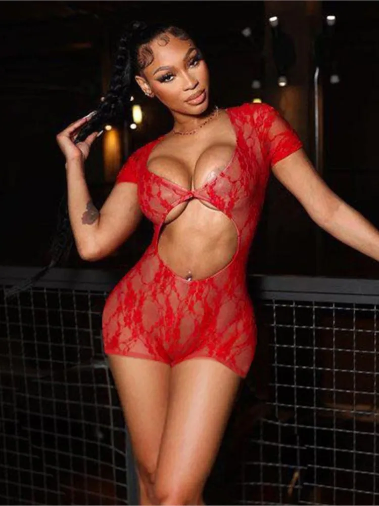 ملابس نسائية مثيرة شفافة من خلال الدانتيل مجوفة للنساء بلون سادة وأكمام قصيرة ومزاج ضيق عصري