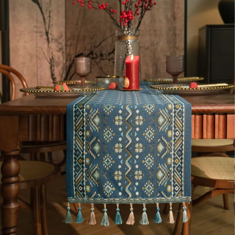 Chemin de table américain style ferme avec pompons en coton et lin pour table à manger, meuble TV, centre de table, décoration de salon