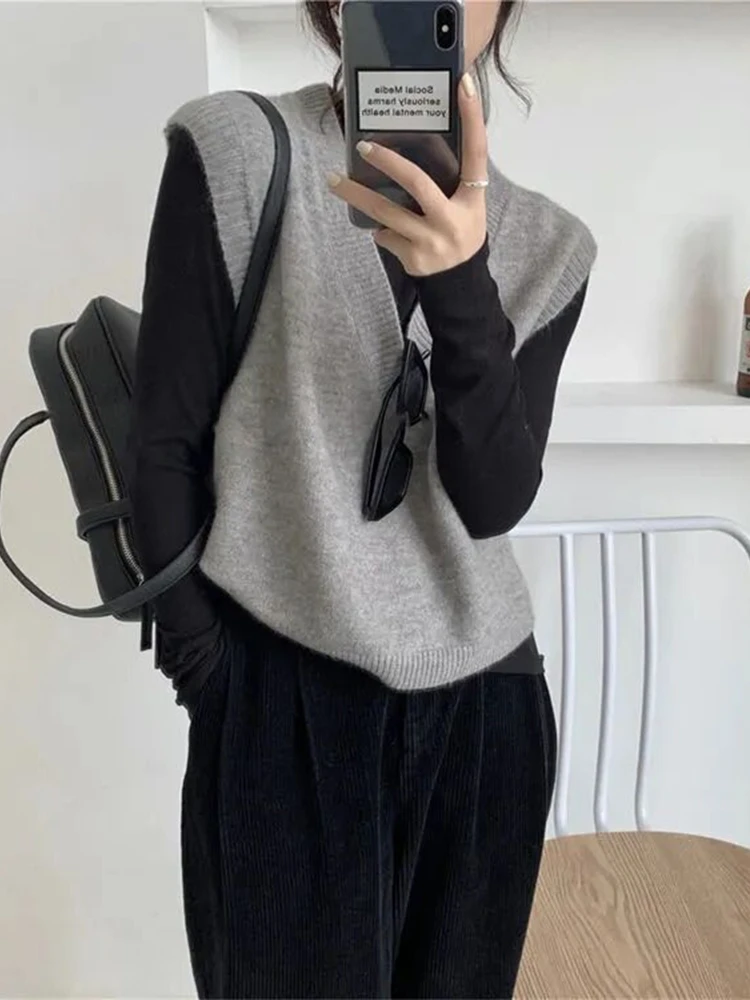 Spring Autumn Knitted V-Neck Women's Vest Versatile Simple Outerwear Jacket New Style Sweater Short Blue Sleeveless Vest