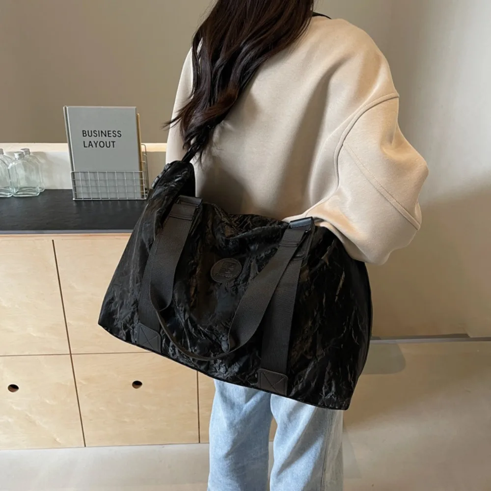 

Новая легкая портативная сумка большой вместимости для коротких поездок, деловых поездок, занятий йогой, плаванием и фитнесом, многофункциональная.