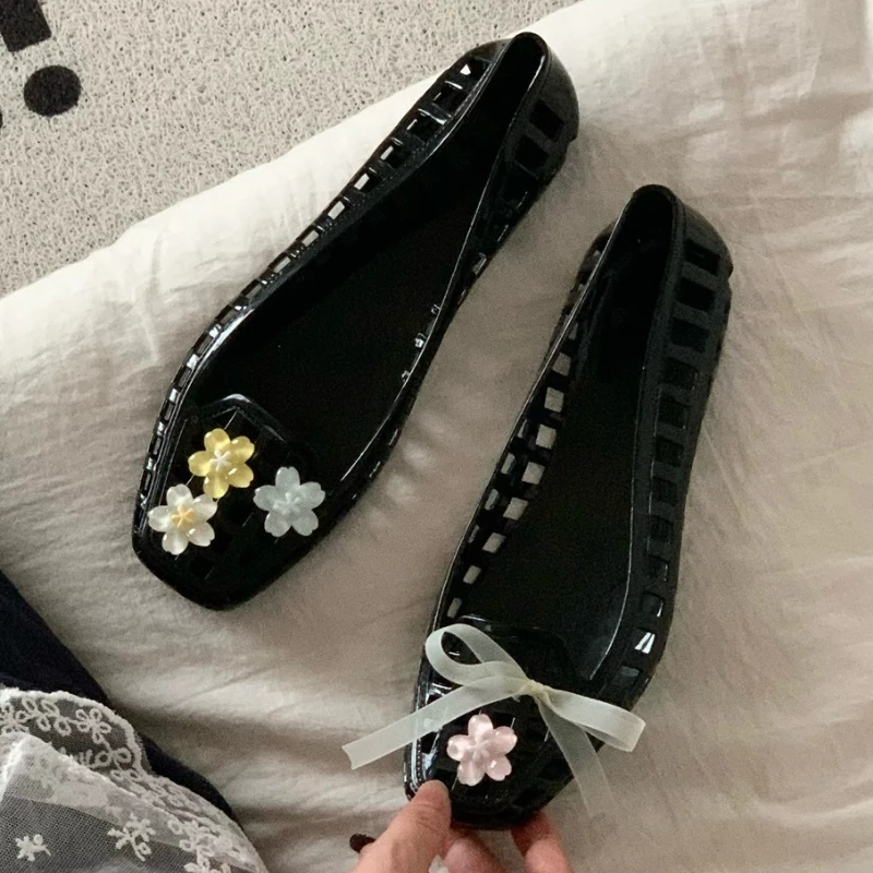 

Korean Style Fashion Sandals Women Summer Flat Jelly Shoes Soft PVC DIY Flower Ribbon Cut-out FemaleDaily Beach Street Flats