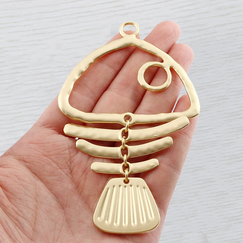 Matte Gold Color Large Hammered Fish Bone Skeleton Moveable 2 Sided Charm Pendant for DIY Necklace Jewelry Making