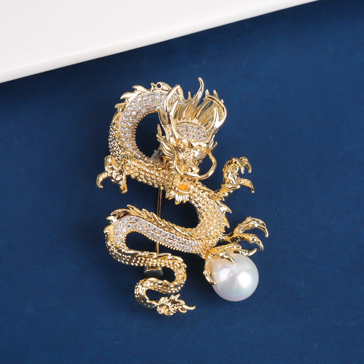 Light Luxury Minority Color Preservation Galvanized Zircon Luxury Inset Pearl Dragon Brooch Lady Wedding Party Jewelry Gift