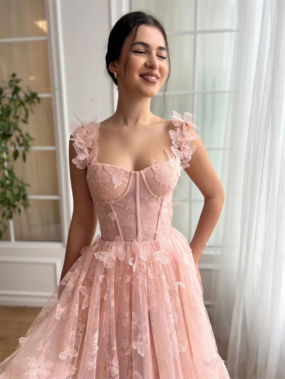 Spaghetti Straps Sweetheart 3D Flower Cocktail Dresses Lace Appliques Butterfly Homecoming Gowns A-line Tea-length Prom Gowns