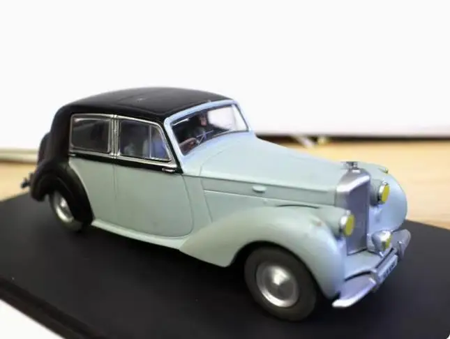 1/43 Nuovo Arrivo Prezzo Speciale Pressofuso In Metallo Francese Del Fumetto Comico Modello di Auto Mobili Display Collezione di Giocattoli Per I Bambini