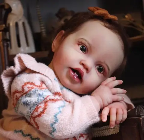 एनपीके क्लीयरेंस सेल्स 24 इंच विशाल बेबी टॉडलर रीबॉर्न लोटी किट गुड़िया अधूरे गुड़िया पार्ट्स कपड़े का शरीर और आंखें शामिल हैं 10 best sales बच्चा पुनर्जन्म - №9