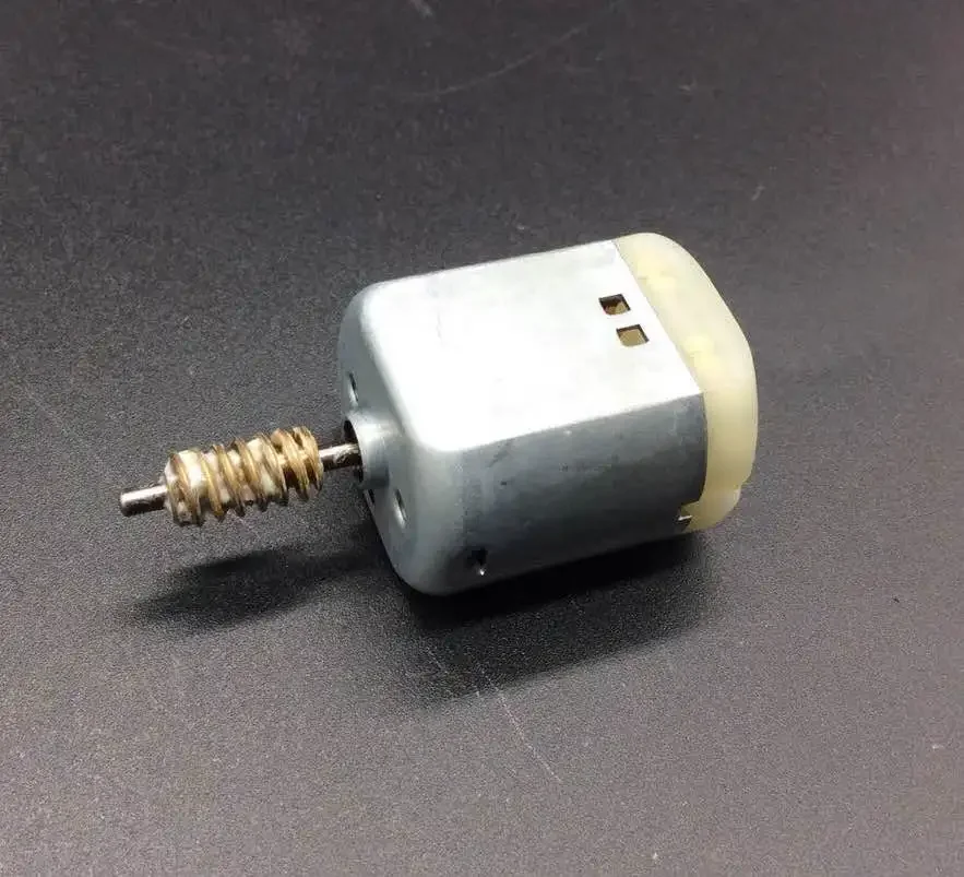 Moteur de rétroviseur pliant électrique de voiture, adapté pour Hyunda Santafe Azera Wing, FC260