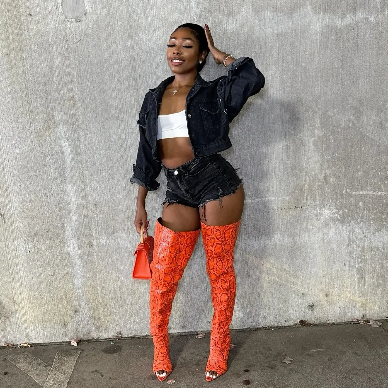 Fashion Denim 2 Piece Set Metal Holes Grommet Turn Down Collar Full Sleeve Single Breasted Jackets Crop Tops + Shorts Jeans Suit