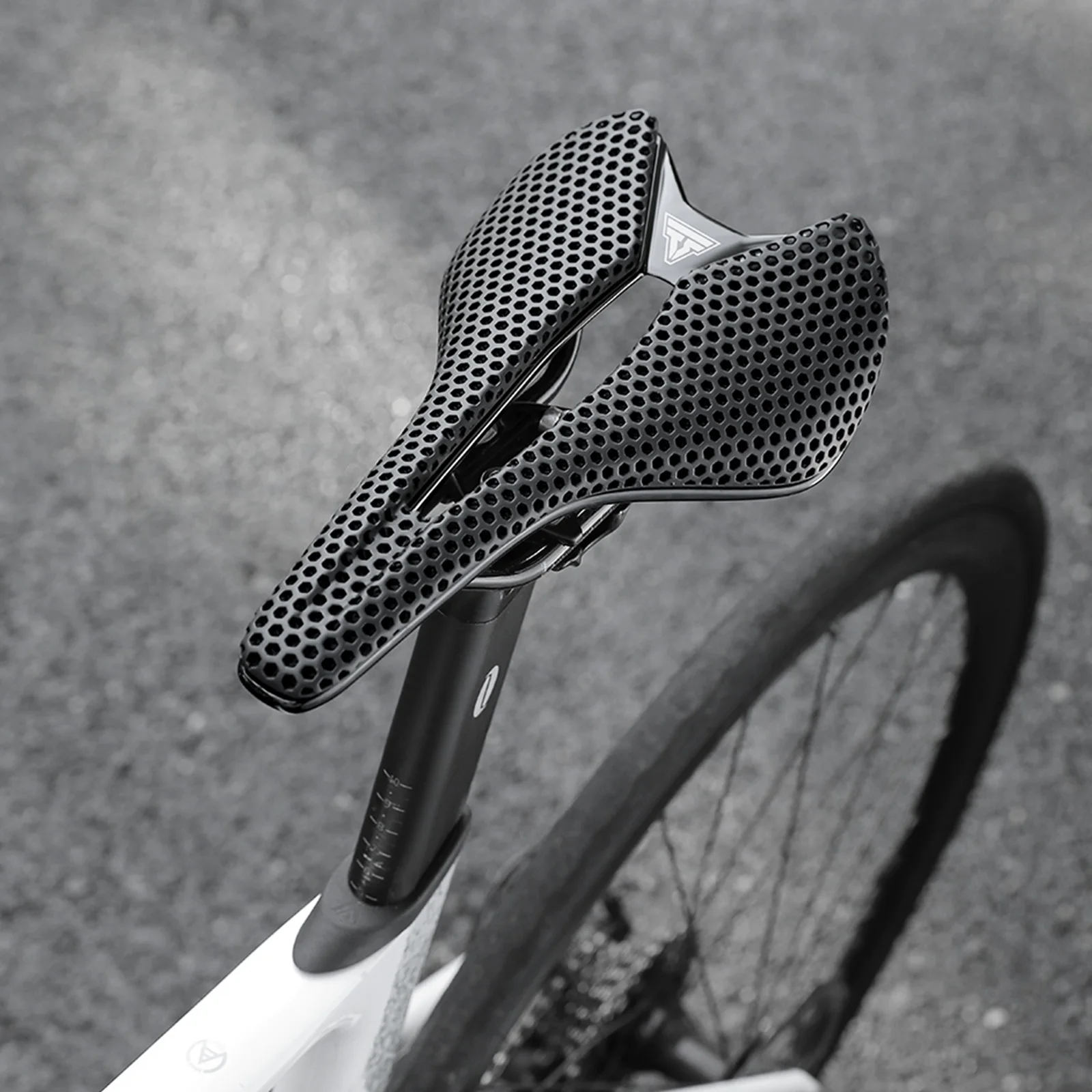 TOSUOD 3D-gedruckter Sattel für Rennräder, Kohlefasermaterial, rutschfester, wasserdichter Fahrradsitz, leichtes Design – Detail 11