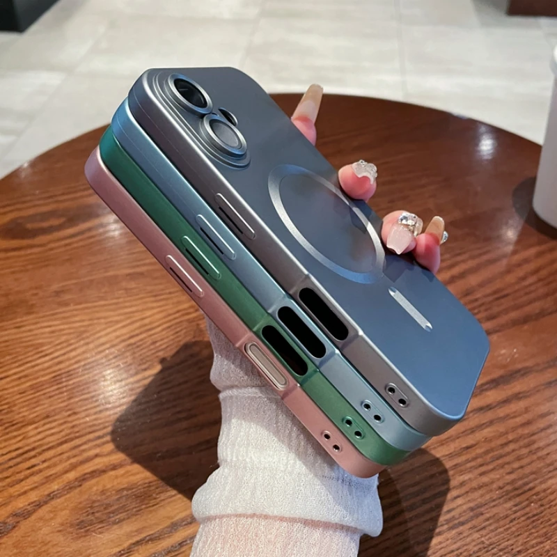 Luksusowe matowe etui silikonowe dla iPhone 16 15 14 13 12 11 Pro Max Plus dla Magsafe Magnetic Lens Film Protector Soft Cover