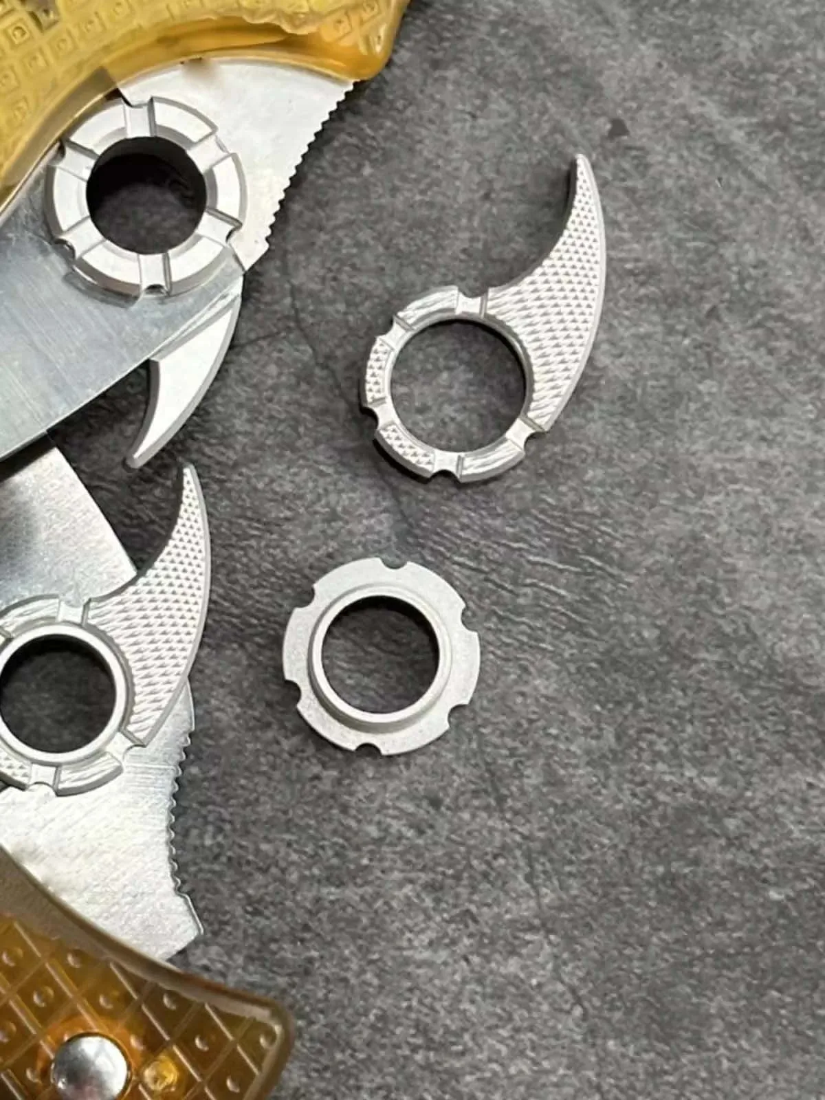 Peça de Liga de Alumínio Tusk Fivela de Liberação Rápida de Abertura Rápida para Facas Dobráveis Spyderco e Outras Lâminas de Furo Redondo 1
