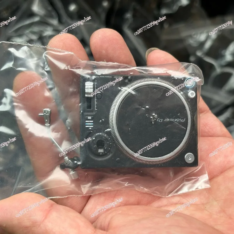 

Миниатюрная фигурка DJ-инструмента Qversion в стиле аниме, коллекционная модель, в наличии