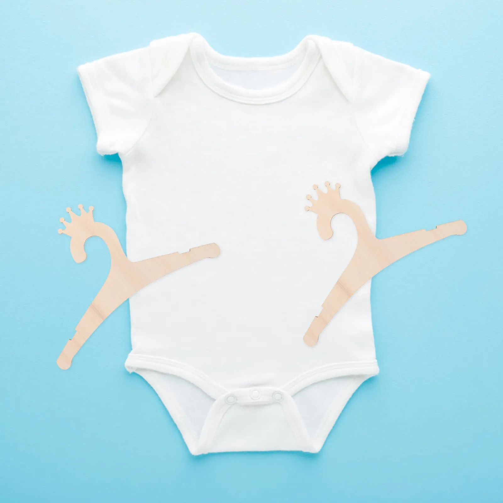 5 יחידות קולבי עץ DIY דפוס כתר קולב בגדי חדר ילדים ארגונית אחסון בגדים