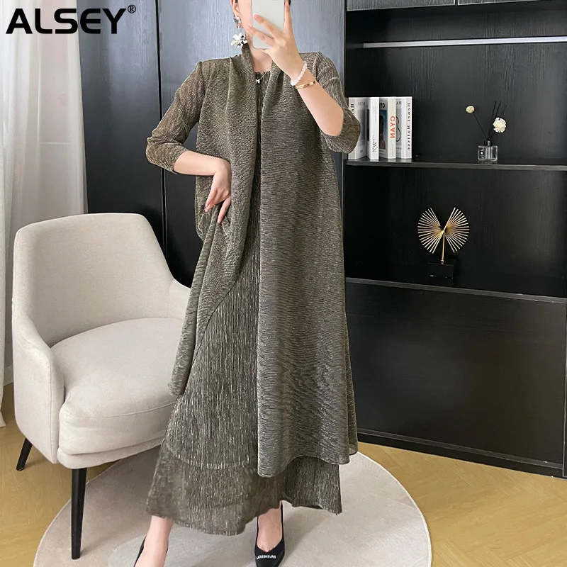 

ALSEY Miyake Pleated Elegant Party Dresses Women Two-piece Fall New Casual Gold Silk Loose Cape+Simple Fashion Prom Dresses Set