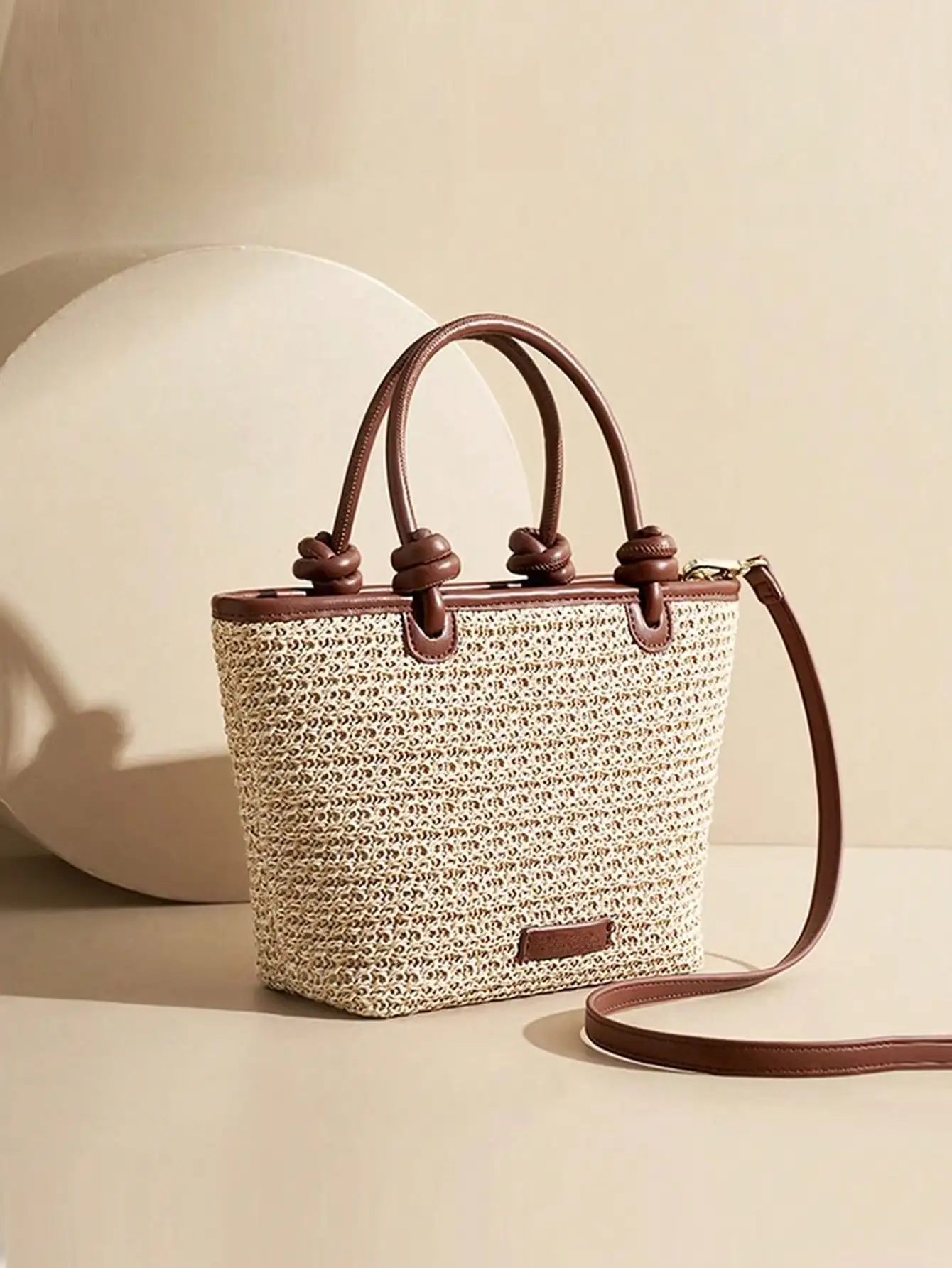 Vacation Beach Style Grass Woven Bag Handheld Crossbody Bag 2024 New Western Style Rope Knot Vegetable Basket Bag Woven Bag