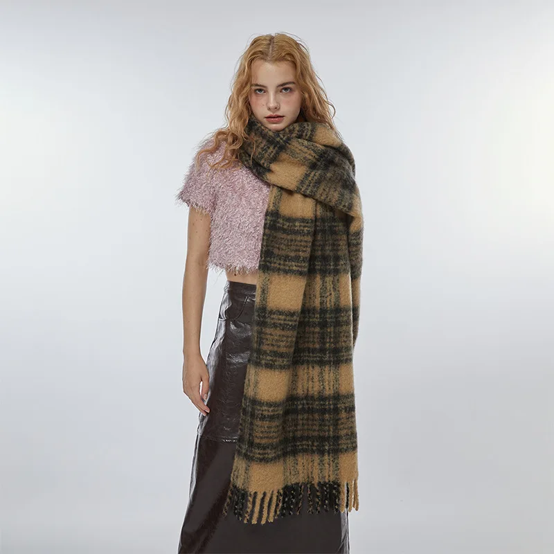 2023Autumn/Winter New VintageCamel Wool Blended Plaid Women's Scarf Wrapped with Soft Neck and Enlarged Windproof and Warm Shawl