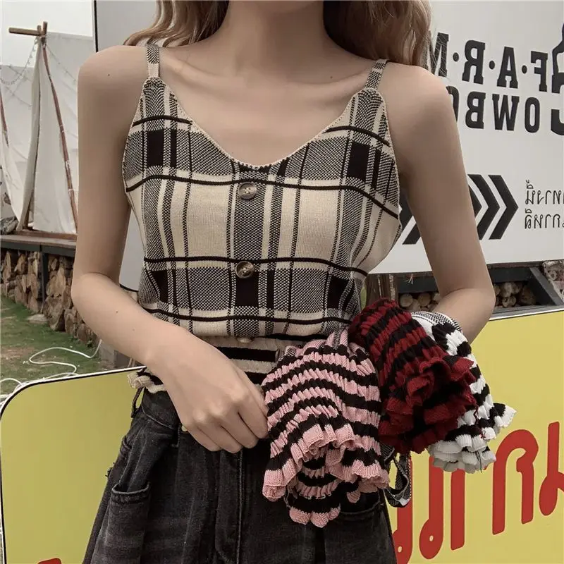 Spring Summer 2024 New Korean Fashion Buttons V-neck Camis Women Clothing All-match Pleated Elasticity Plaid Camisole Femme