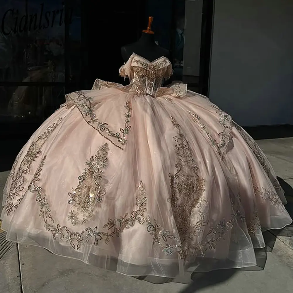 

Розовое золото с открытыми плечами и оборками с бантом Quinceanera Платья Бальное платье с аппликациями из бисера Кружево Sweet 15 Años Мексиканский индивидуальный заказ