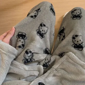 새로운 Sanrio 헬로 키티 플러시 회색 잠옷 여성 겨울 대형 귀여운 프린트 잠옷 따뜻한 만화 가정 의류 선물