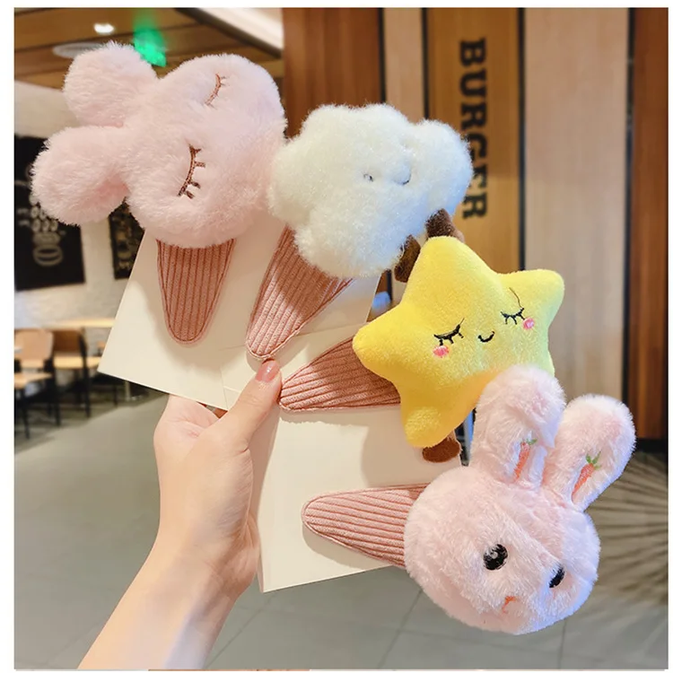 

Large Strawberry Hair Clip 1PC Oversized Fruit Design Ins Style Bath Clip for Washing Face