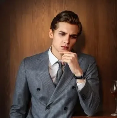 

Hair Comb Upside Down Woman's Head, Bangs Broken Hair, Finishing Acetic Acid Hairpin, Headgear, Hair Clips