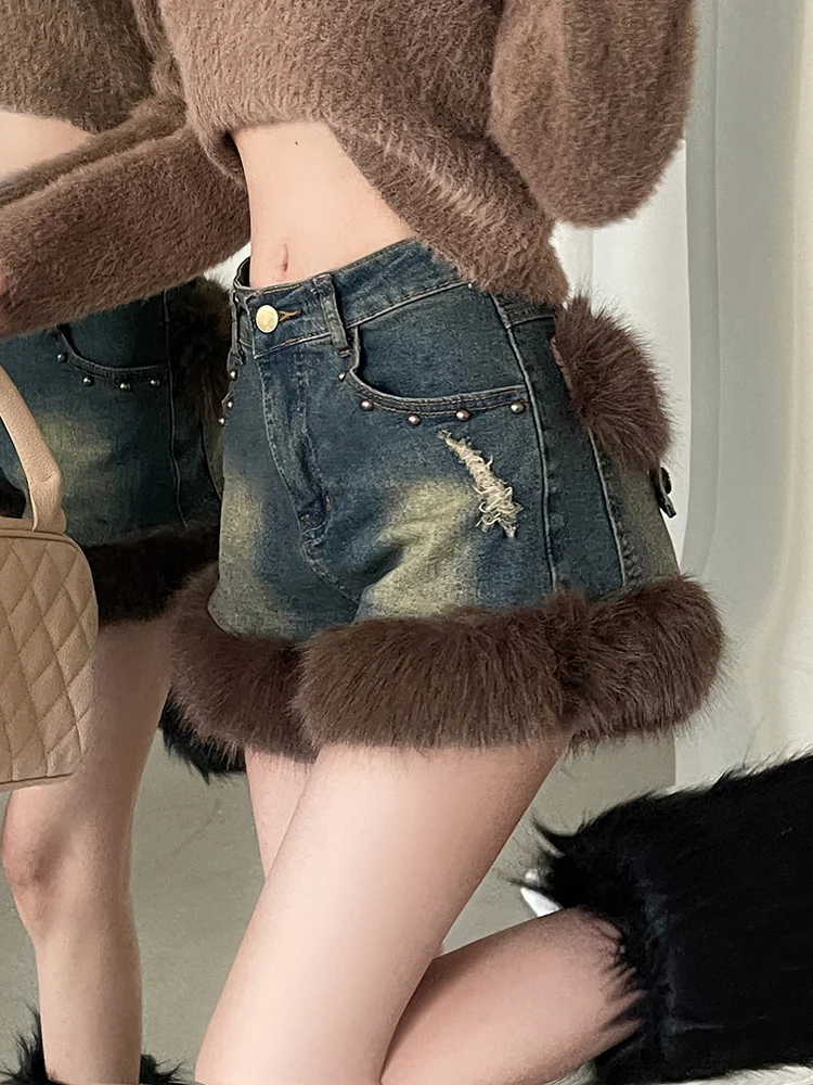 Vintage Women Riveted Shorts Faux Fur Fashion Sexy Jean Shorts Loose Casual Hot Girls Autumn Winter High Waist Casual Streetwear