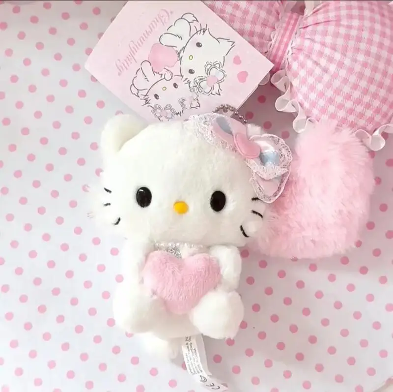 HelloKitty lindo llavero de felpa con forma de corazón Adorable mochila encanto bolso decoración Kawaii pareja regalo a juego para novia