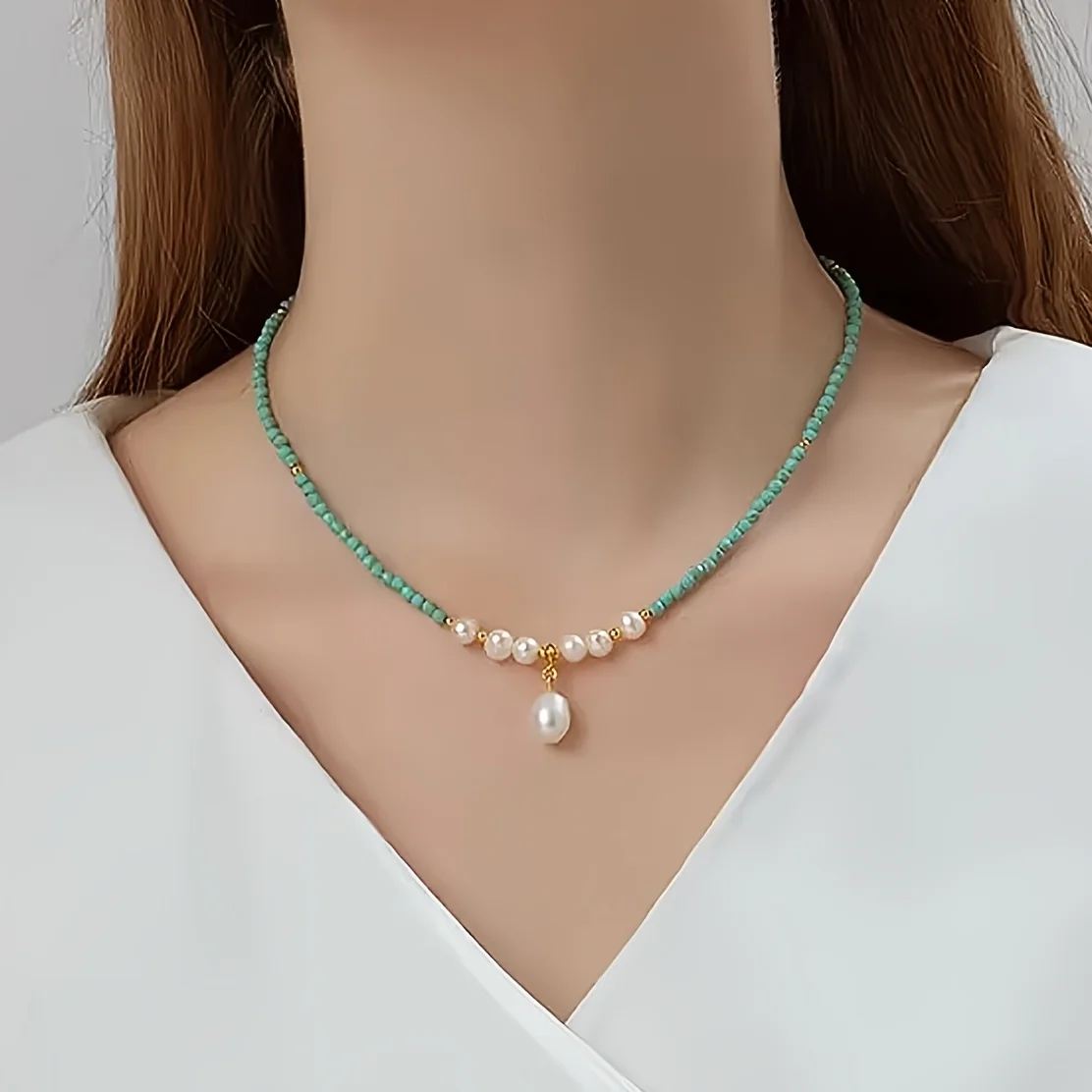 

A Stylish Vintage Elegant Natural Stone And Freshwater Pearl Beaded Choker Necklace for Women, Perfect for Festivals, Birthdays,