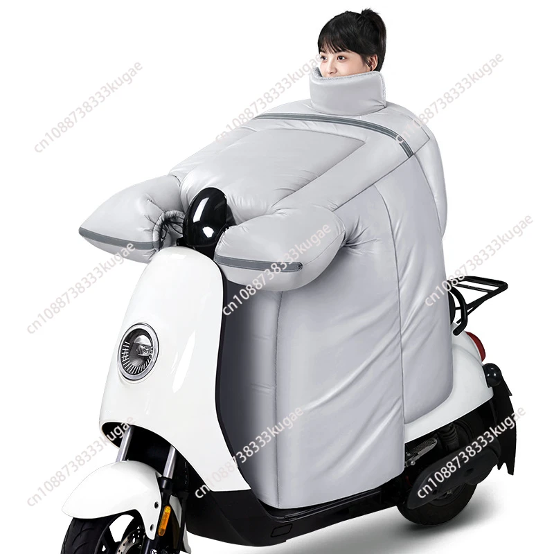 Winter electric vehicles are rainproof and windproof, and are piled and thickened by winter battery motorcycles