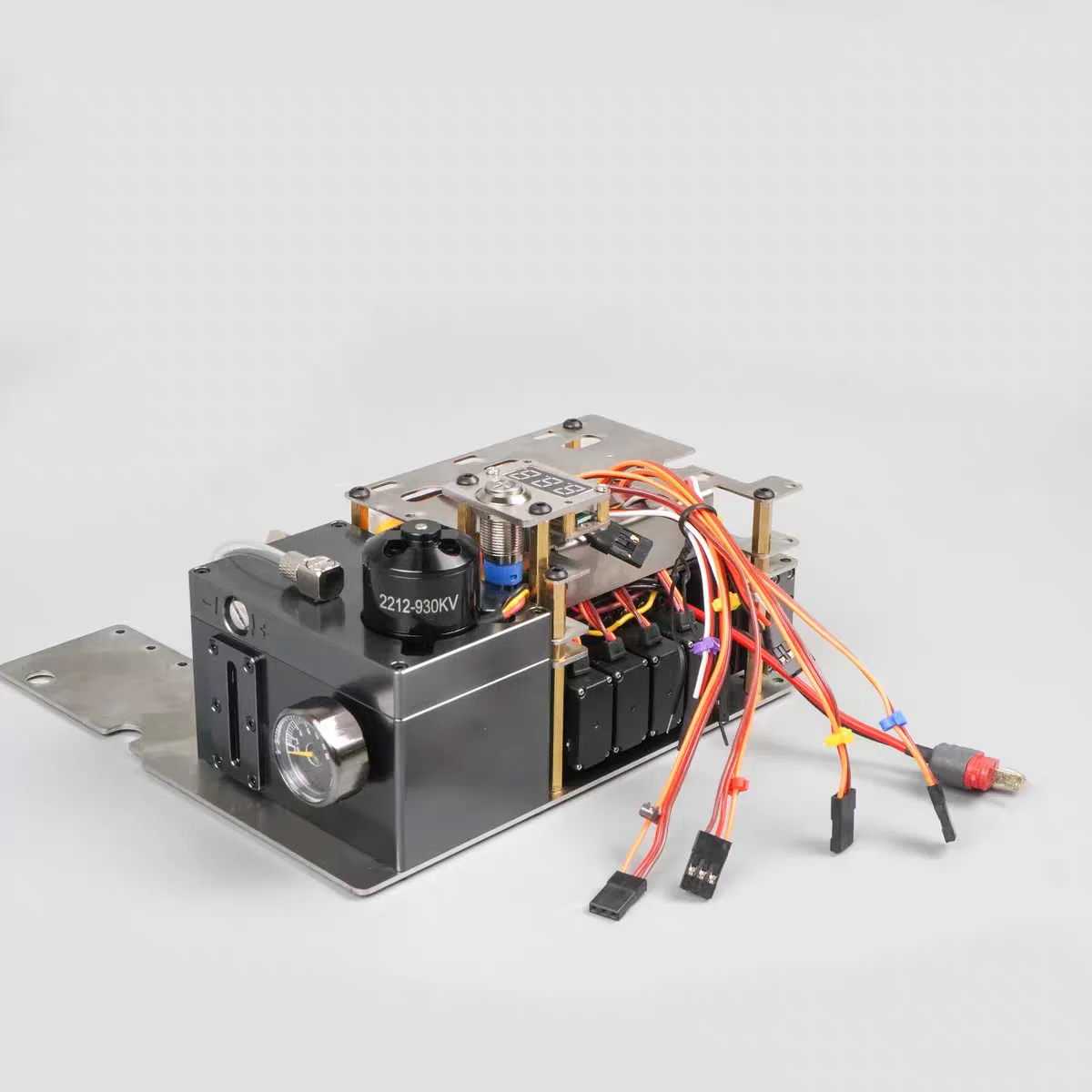 

CUT provides hydraulic system retrofit kits for Double Eagle E010 excavators, for three-section booms/two-section booms.